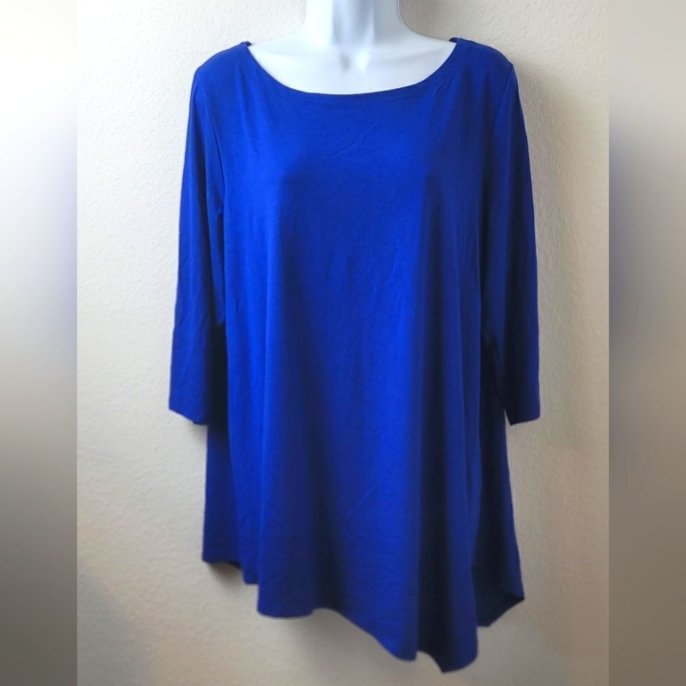 EILEEN FISHER Asymmetrical Hem Top
